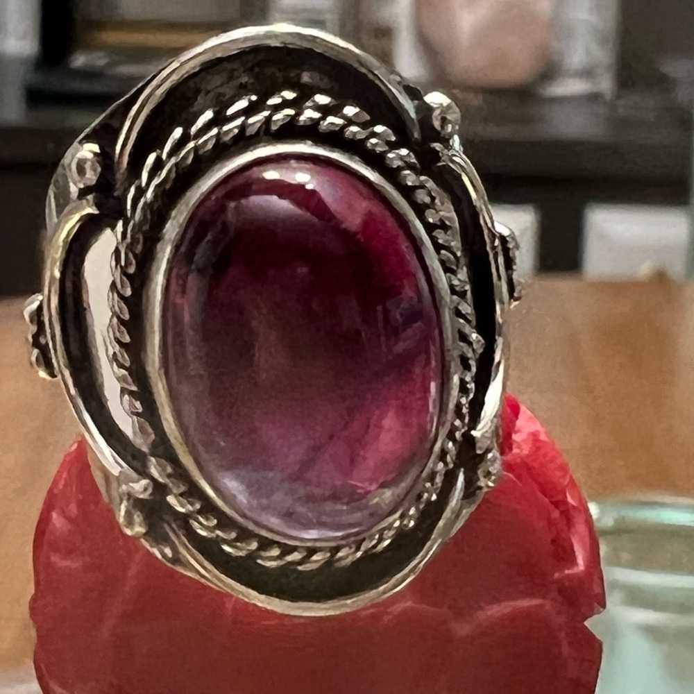 5 1/2 Amethyst cabochon sterling silver ring - Picture 6 of 6